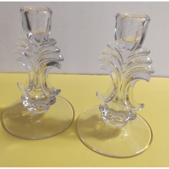 Vintage New Martinsville Glass Janice Shape Candlesticks Set of 2 - Picture 9 of 10